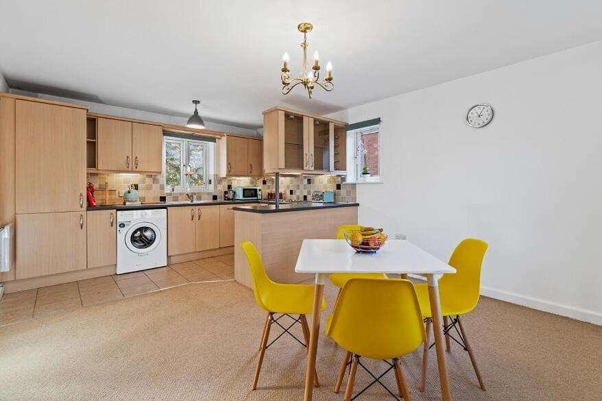 Chestnut Contractor Stays Wellingborough Quarto foto